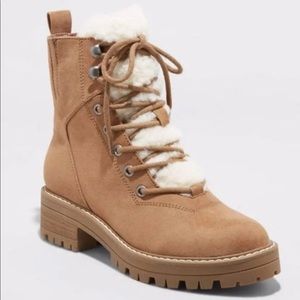 NEW Microsuede Sherpa Lined Boots Size 9